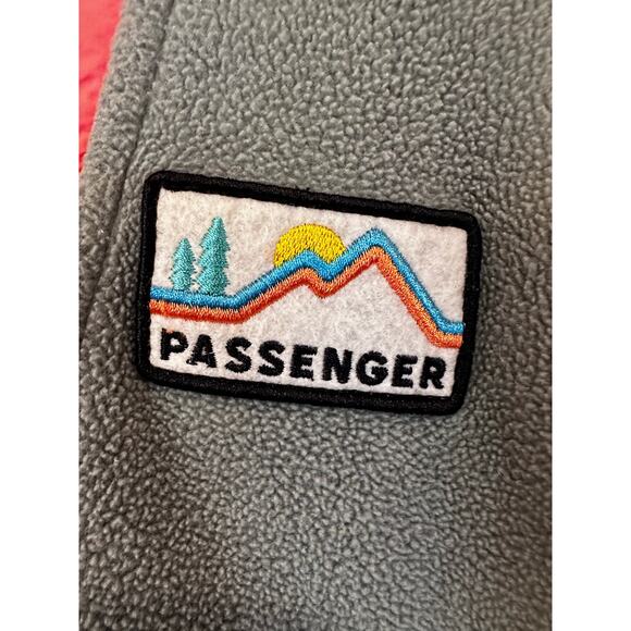 PASSENGER Rare! Alexander Recycled Polar Hooded Fleece Pullover - Picture 7 of 11